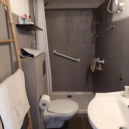 Apartment Centre *